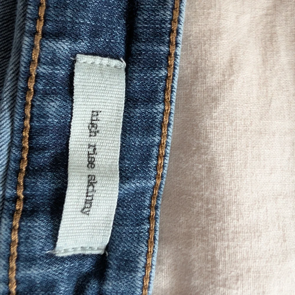 Jessica Simpson High Rise Skinny Jeggings, 16W - Picture 4 of 9